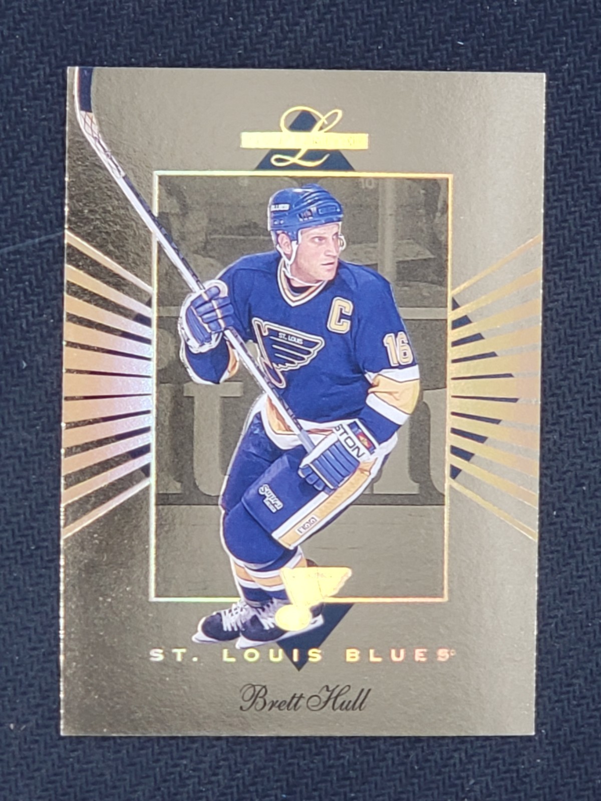 1994-95 Leaf Limited Gold #2 Brett Hull /2500