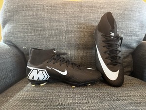 Nike Air Zoom Cleats, Nike Skin US Size 8 Gently Used Black