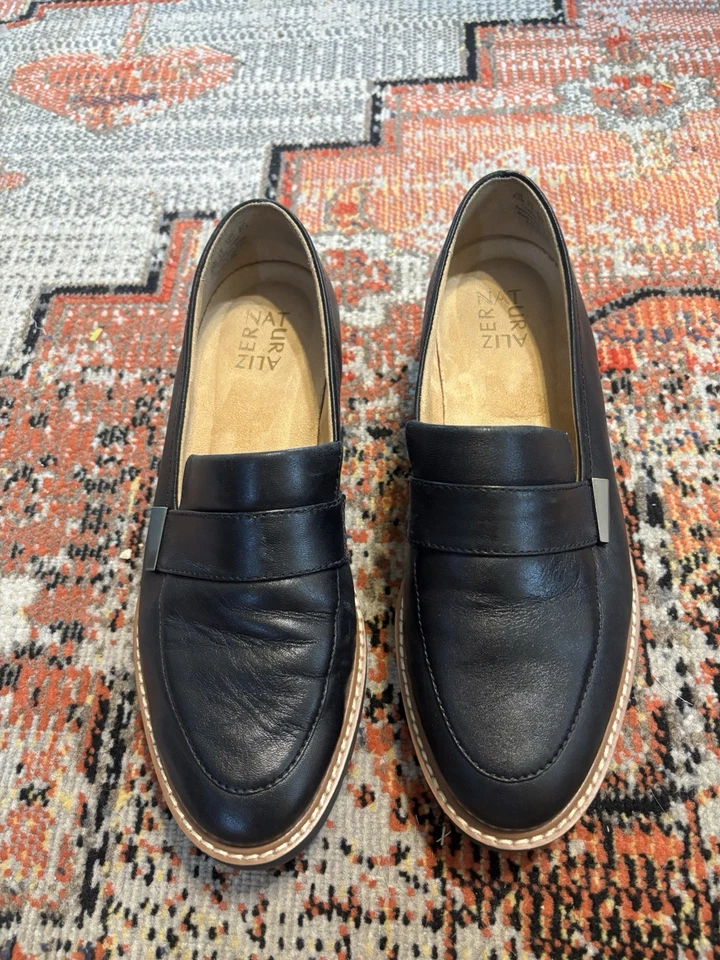 Naturalizer Shoes Womens Size 8.5 Adiline Black Leather Slip On Loafers - Image 2 of 4