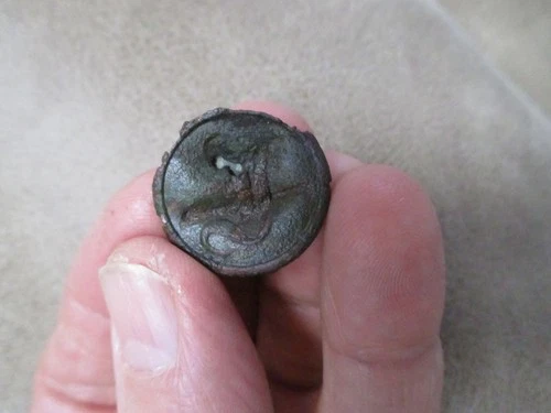 Civil War dug relic Confederate Script 'I' Infantry Coat Button -Savannah, Ga
