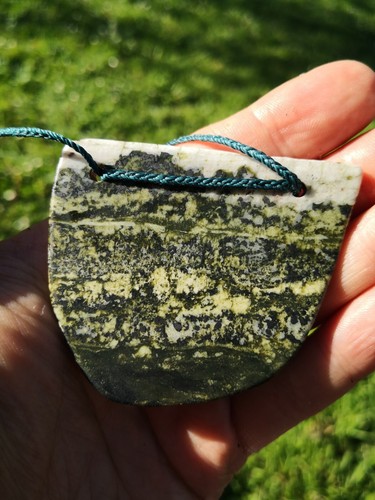 Pounamu Greenstone Serpentine Mix Quartz Pyrite Carving Breastplate Pendant - Picture 8 of 10