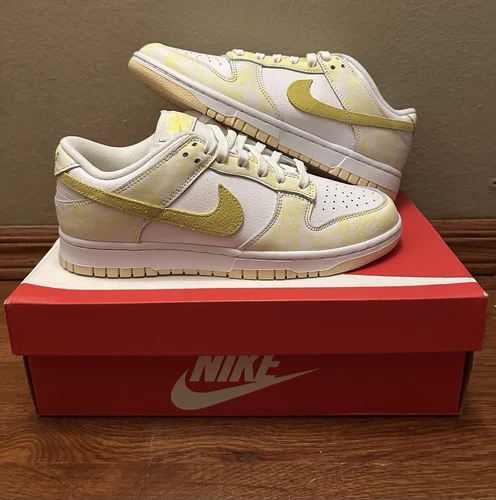 Nike Dunk Low Yellow Strike Womens 9.5W Brand New 8 men’s DM9467-700