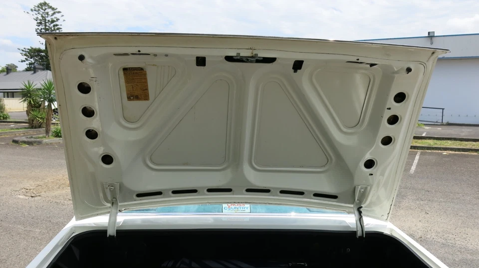 Holden Statesman DeVille Caprice - 1983 WB - Low Ks With Caprice Option - image 3 of 4