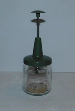 NEAT VINTAGE AVACADO GREEN ANDROCK FOOD NUT CHOPPER