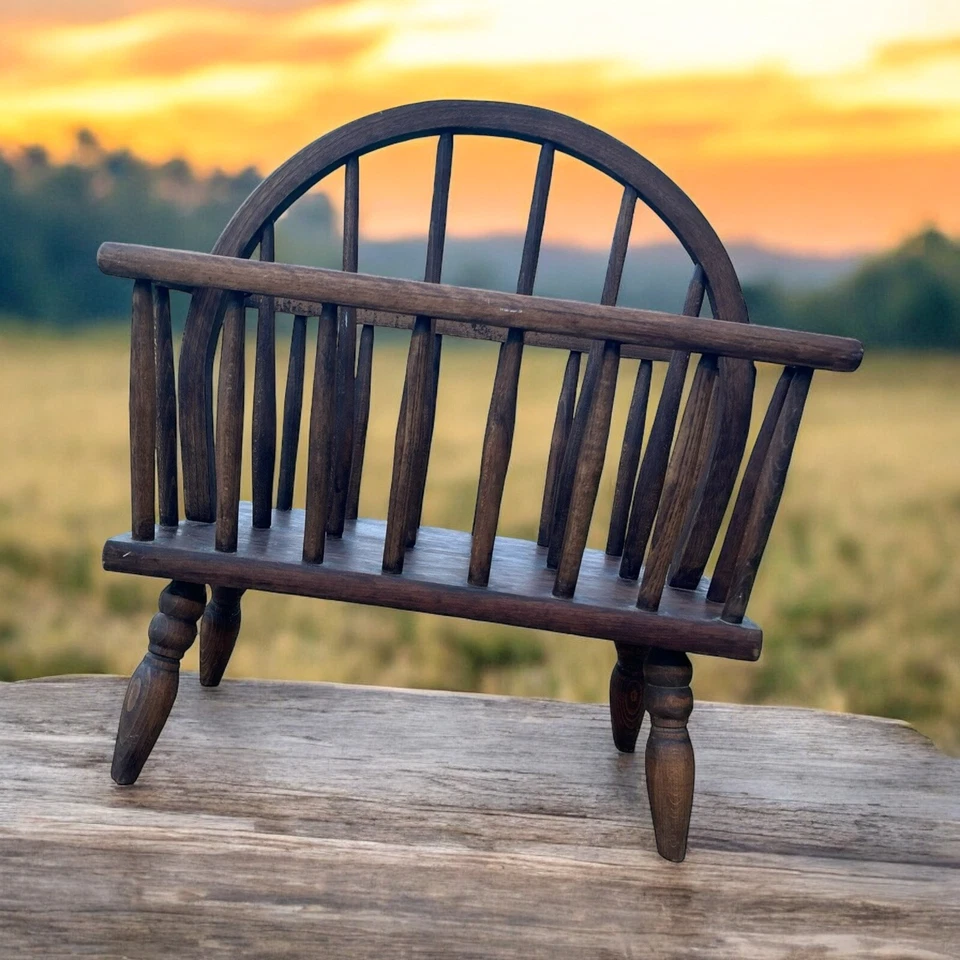 Vintage Wooden Magazine Newspaper Rack Holder Early American Colonial Stand - Image 2 of 4