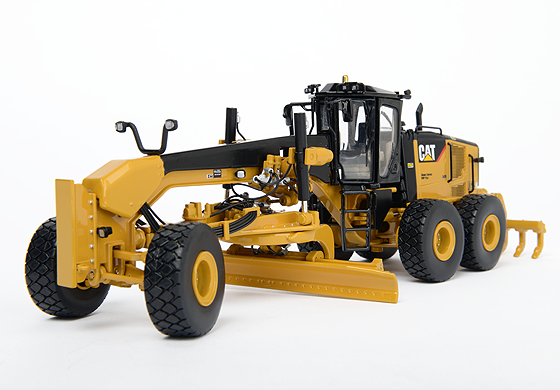Caterpillar Cat 16M Motor Grader - CCM 1:48 Scale Diecast Caterpillar Cat 16M Motor Grader - CCM 1:48 Scale Diecast