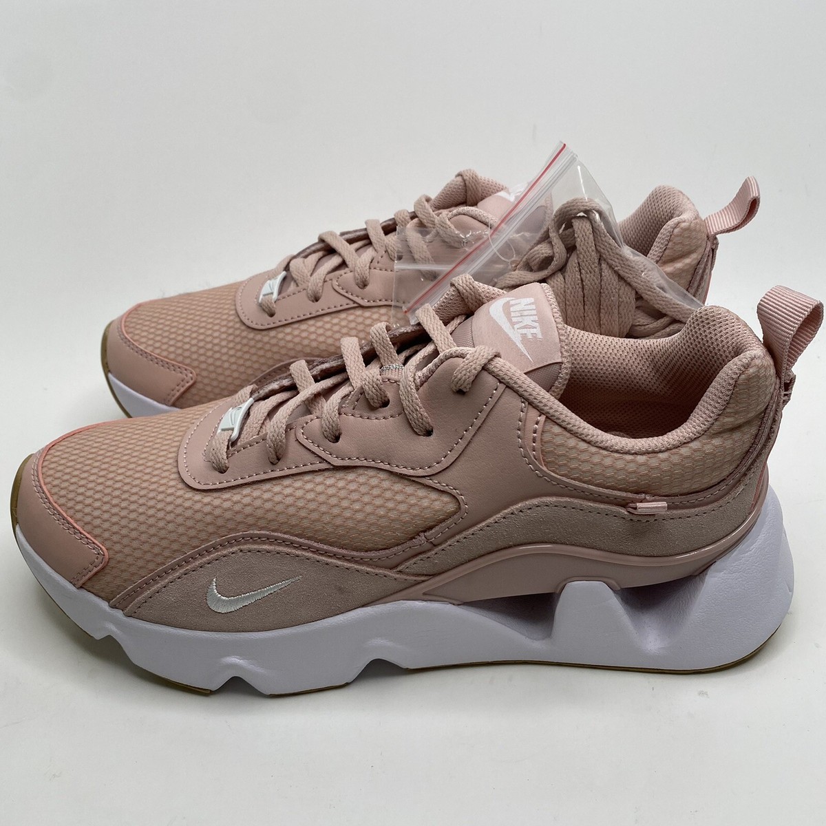 NIKE RYZ 365 スニーカー ピンク×ホワイト 24cm Nike RYZ 365 Women Size 9.5 Athletic Shoes Pink (Blush) Oxford