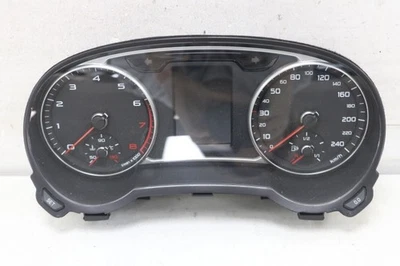 Kombiinstrument Audi A1 8X 8XA920930D - 2017 - 154.409 km - Bild 1 von 4
