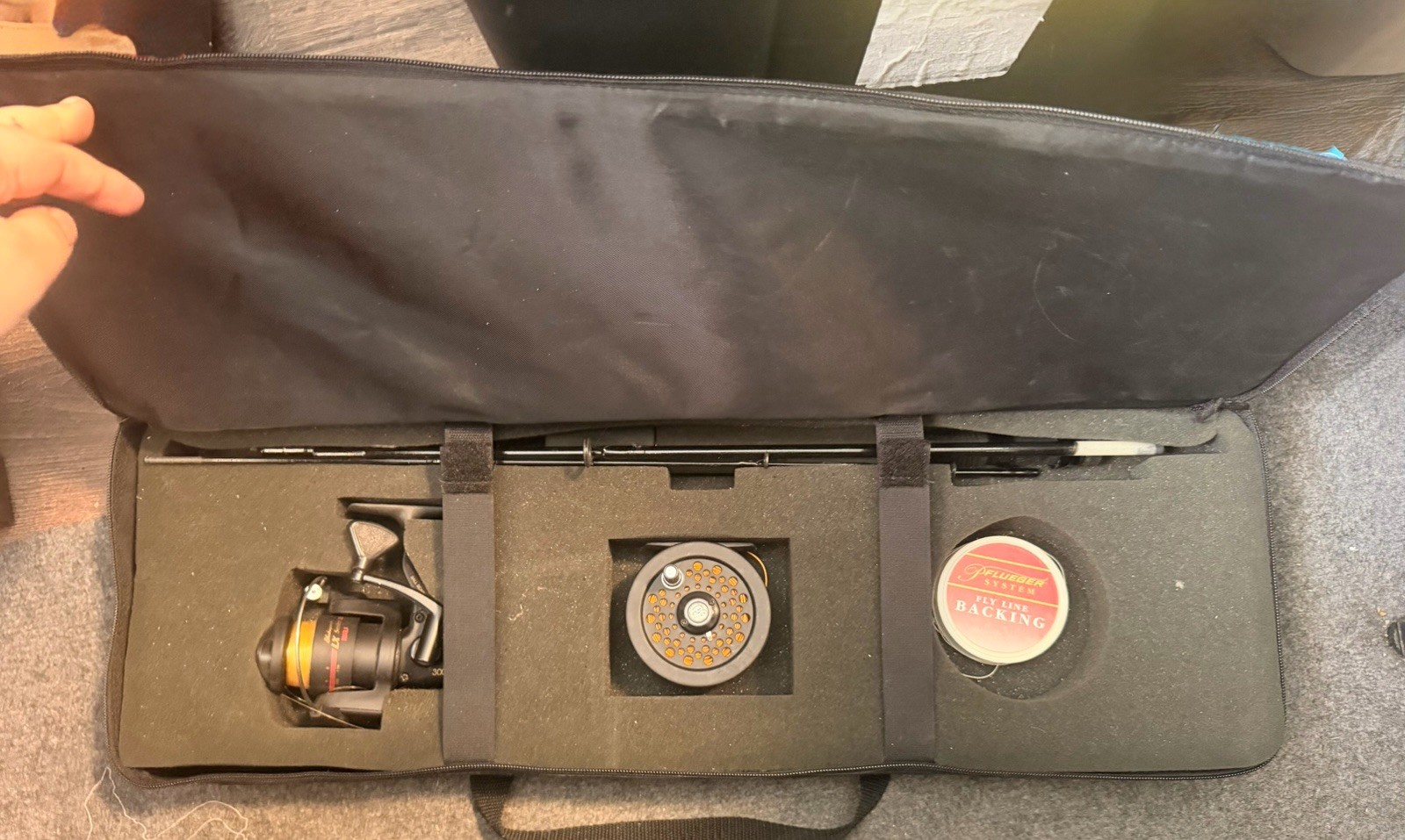 Marlboro Shakespeare Pflueger  Fly Spin Reel Rod Combo Fishing Kit