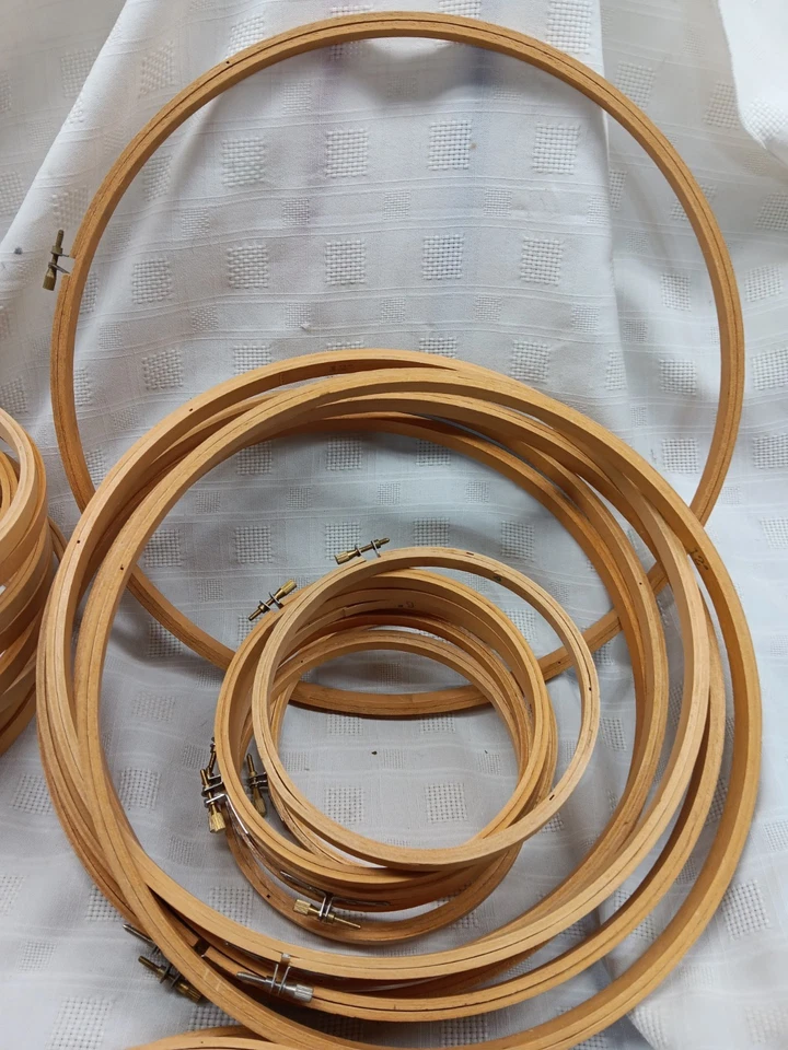 Lot 37 Wooden Hoops Embroidery Cross Stich Needlepoint Sizes 3" to 14" Crafts  - Image 3 of 4