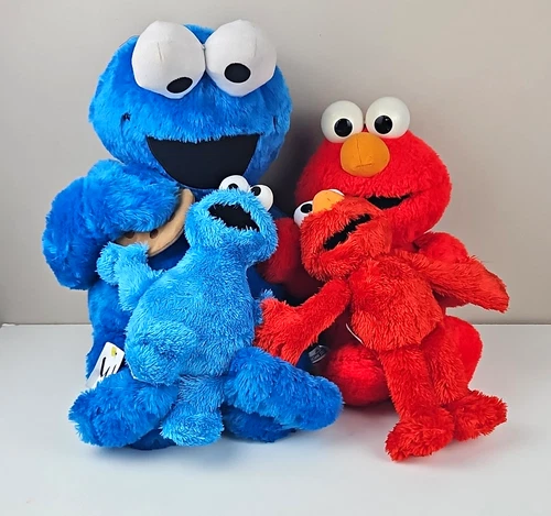 Hasbro Sesame Street Cookie Monster & Elmo Plush Stuffed Animal Lot Blue/Red