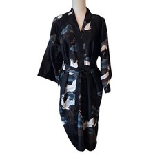 Marukyo Japanese Kimono Style Robe White Crane Print Open Front w Belt Vintage