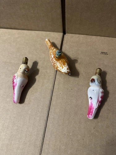 VINTAGE 1930s MILK GLASS FIGURAL LIGHT BULBS C6 JAPAN RARE BIRDS FOLK ART RARE!