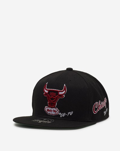 Chicago Bulls Mitchell & Ness Hardwood Classics Timeline Fitted Hat - Black - Picture 3 of 5