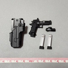Easy Simple ES 26074 A 1/6 pistol model for 12  LAPD S.W.A.T. Unit