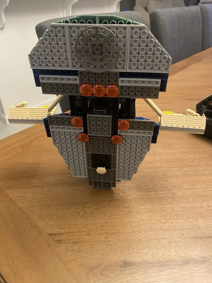 LEGO Star Wars: Jango Fett's Slave I (7153) Foto 3 de 4