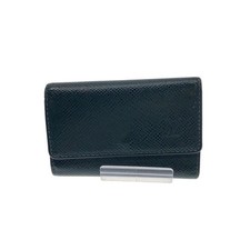 Louis Vuitton Multicle 6 Taiga Green Wallet