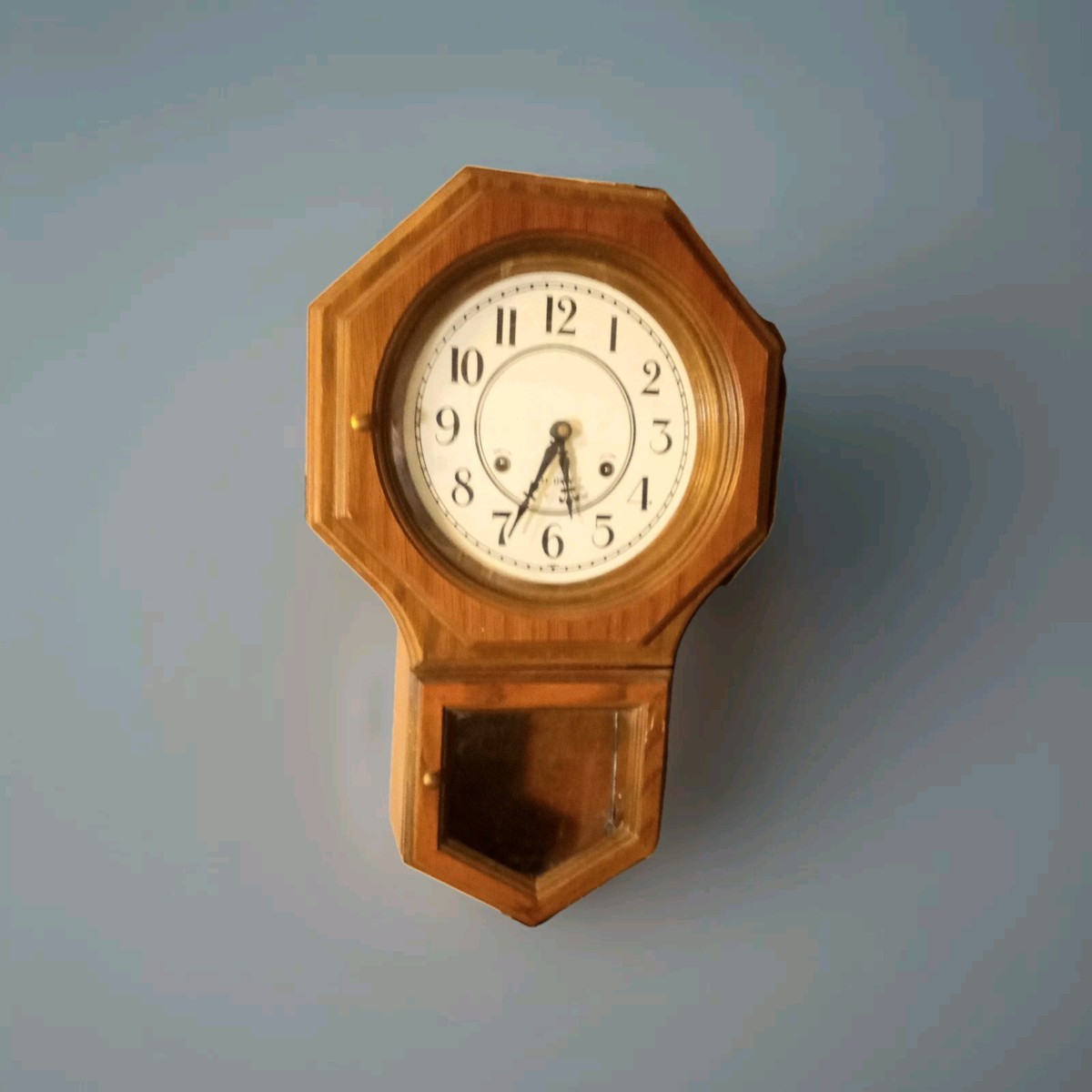 PARTS 80s Vintage 31 Day Wall Hanging Clock Made in Korea with Key
