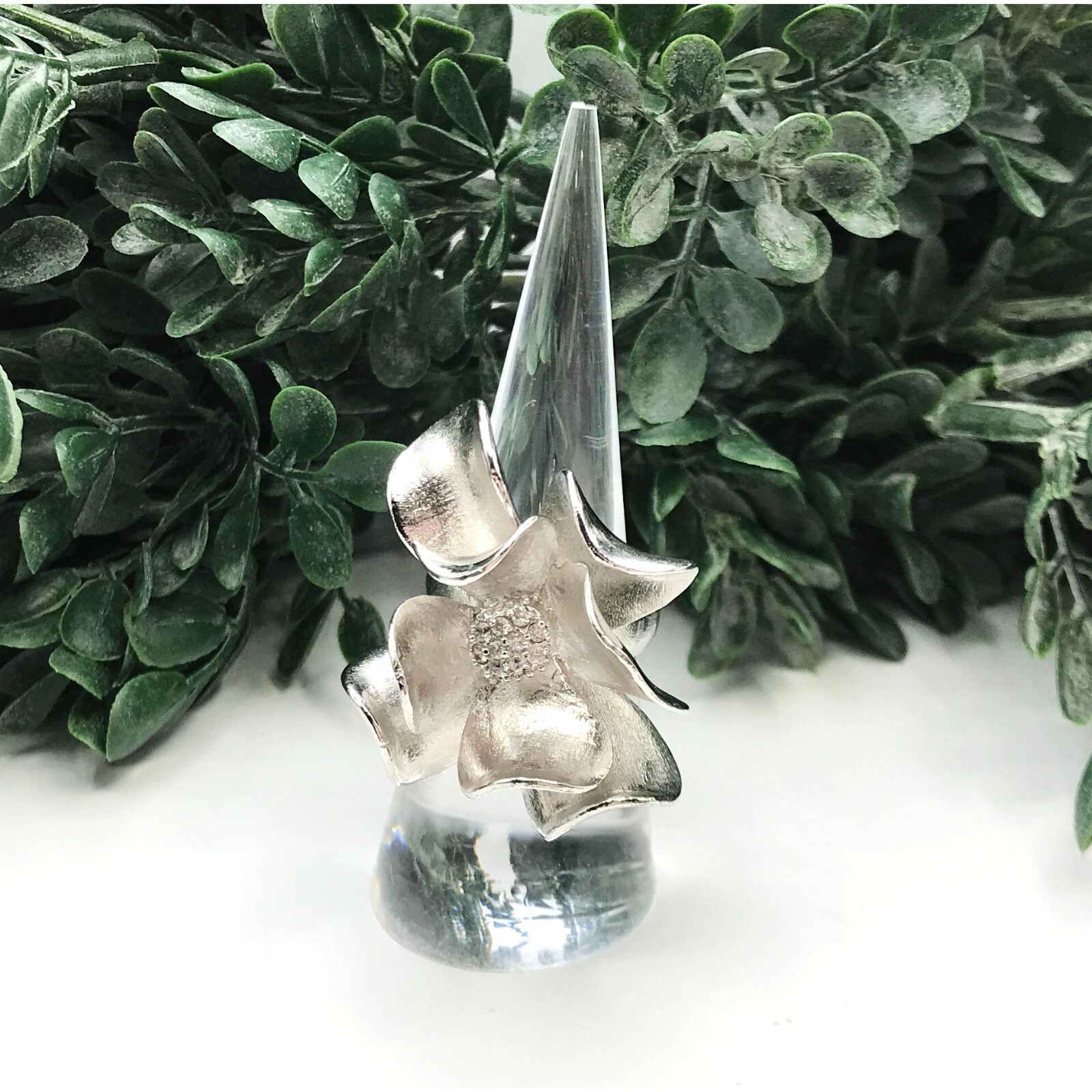 Statement ring silver flower size 6.25 Premier De… - image 4