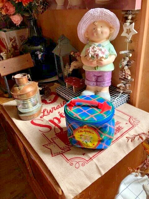 les triples de corolle sac ou cartable neuf bleu avec les enfants - Photo 1/1