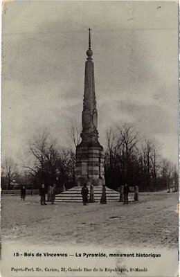 CPA PARIS Bois de Vincennes La Pyramide (1240682)