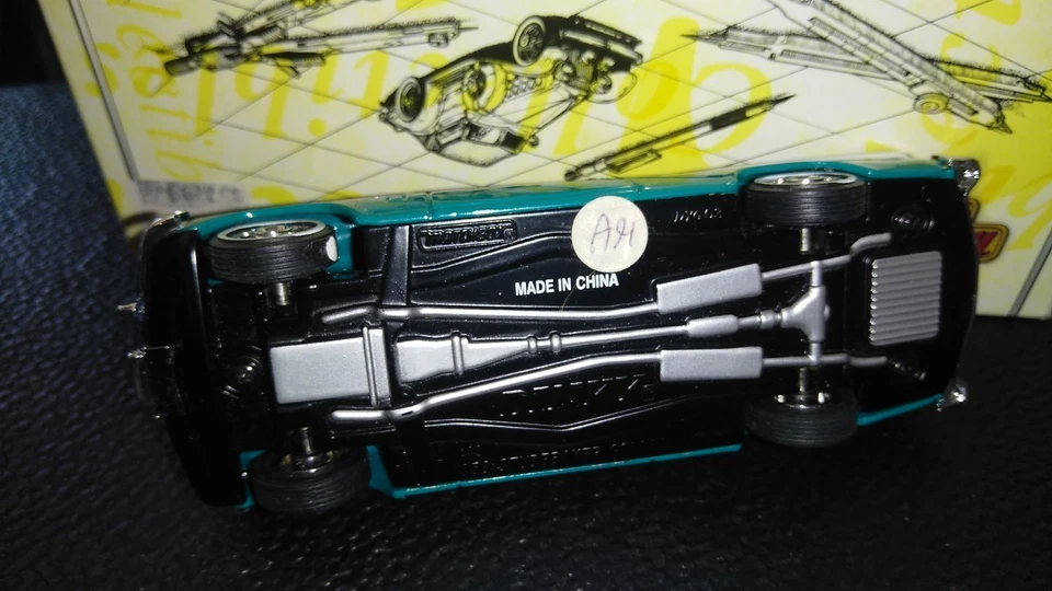 Matchbox DYG03-M, 1958 Studebaker Golden Hawk Boxed 1:43 scale Dinky - Immagine 3 di 3