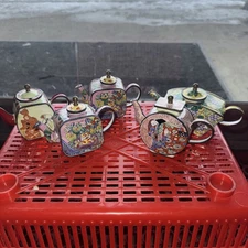 KELVIN CHEN & Matisse Enameled Miniature Small Teapots TEAPOT Lot Of 5 NO BOX 