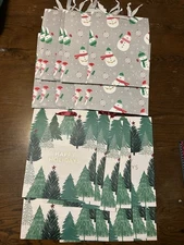 20-Pack American Greetings Gift Bags Handles 10" X 13" Holiday Tree Snowman