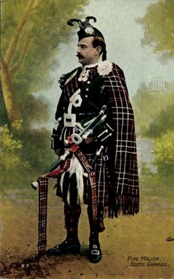 Ak Pipe Major, Scots Guards - 4363753