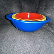 Vintage Set of 3 PYREX Primary Colors Nesting Clear Bottom Mixing Bowls 80's USA