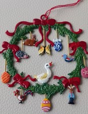 Wilhelm Schweizer Zinnfigur Osterkranz mit Hasen, Vögel, Eier; ca 8 -9 cm groß 