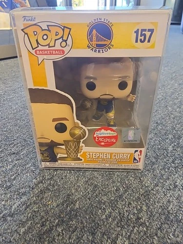 Funko Pop! NBA Golden State Warriors Stephen Curry #157 Fugitive Toys Exclusive