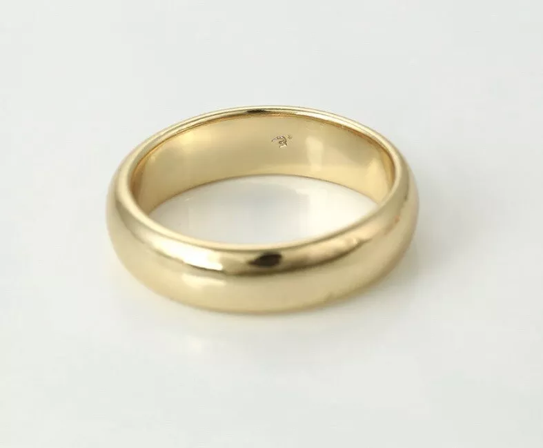 Simple gold shop ring band