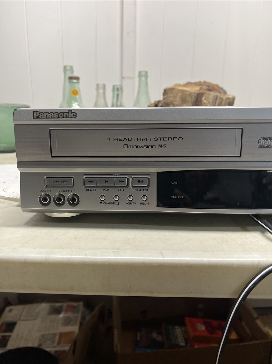 PANASONIC PV-D4762 DVD VCR VHS Combo Double feature! No Remote