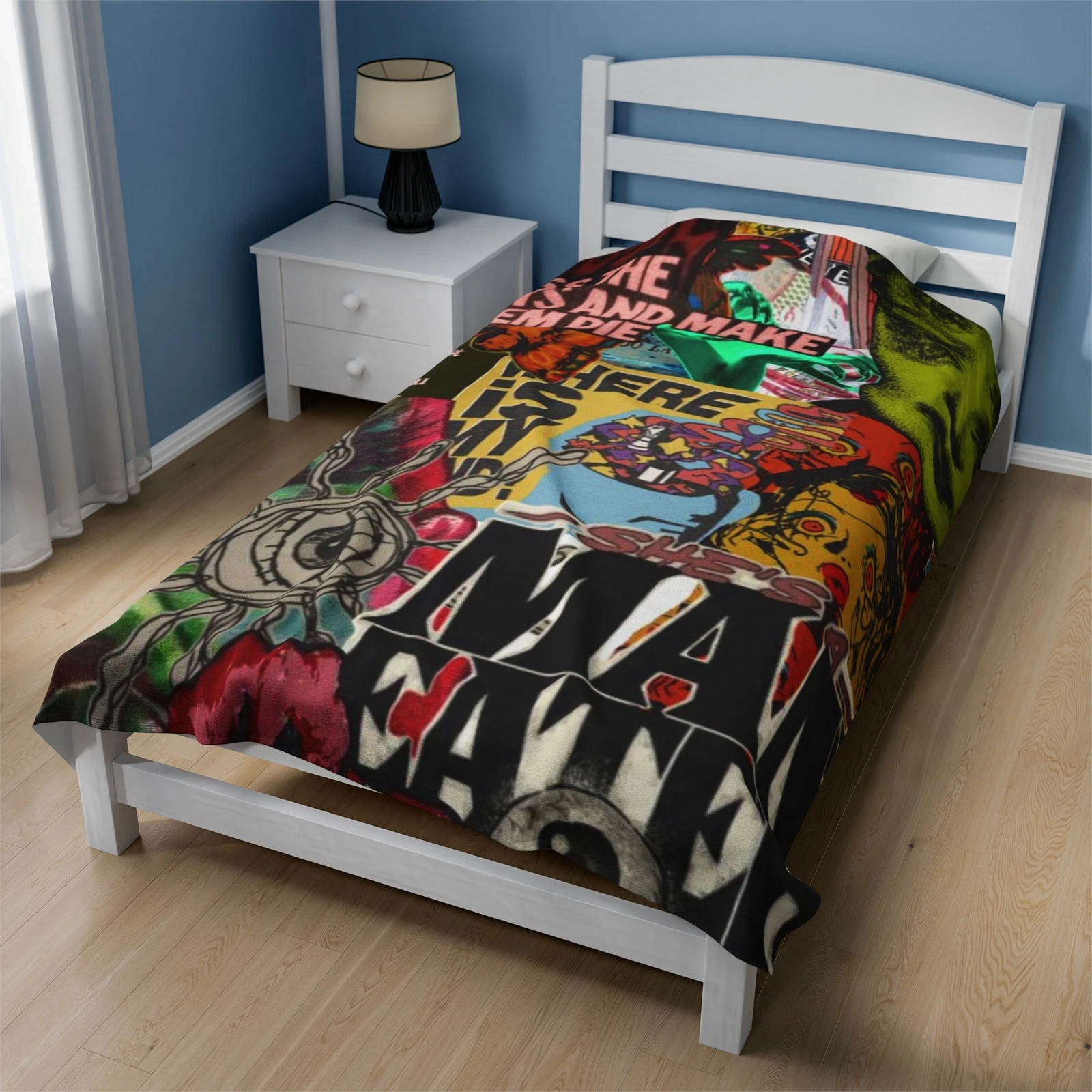 She's a Man Eater Fleece Blanket