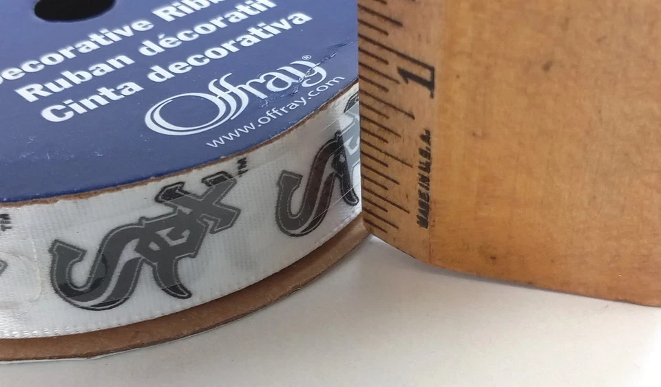 Cinta de béisbol de los Medias Blancas de Chicago MLB artesanal de 9 pies X .5/8" Ancho Blanco De Colección EE. UU. Nuevo Foto 4 de 4