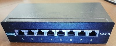 Patchfeld 8-Port CAT 6, von Digitus, schwarzes Metallgehäuse, Wandmontage mögl.