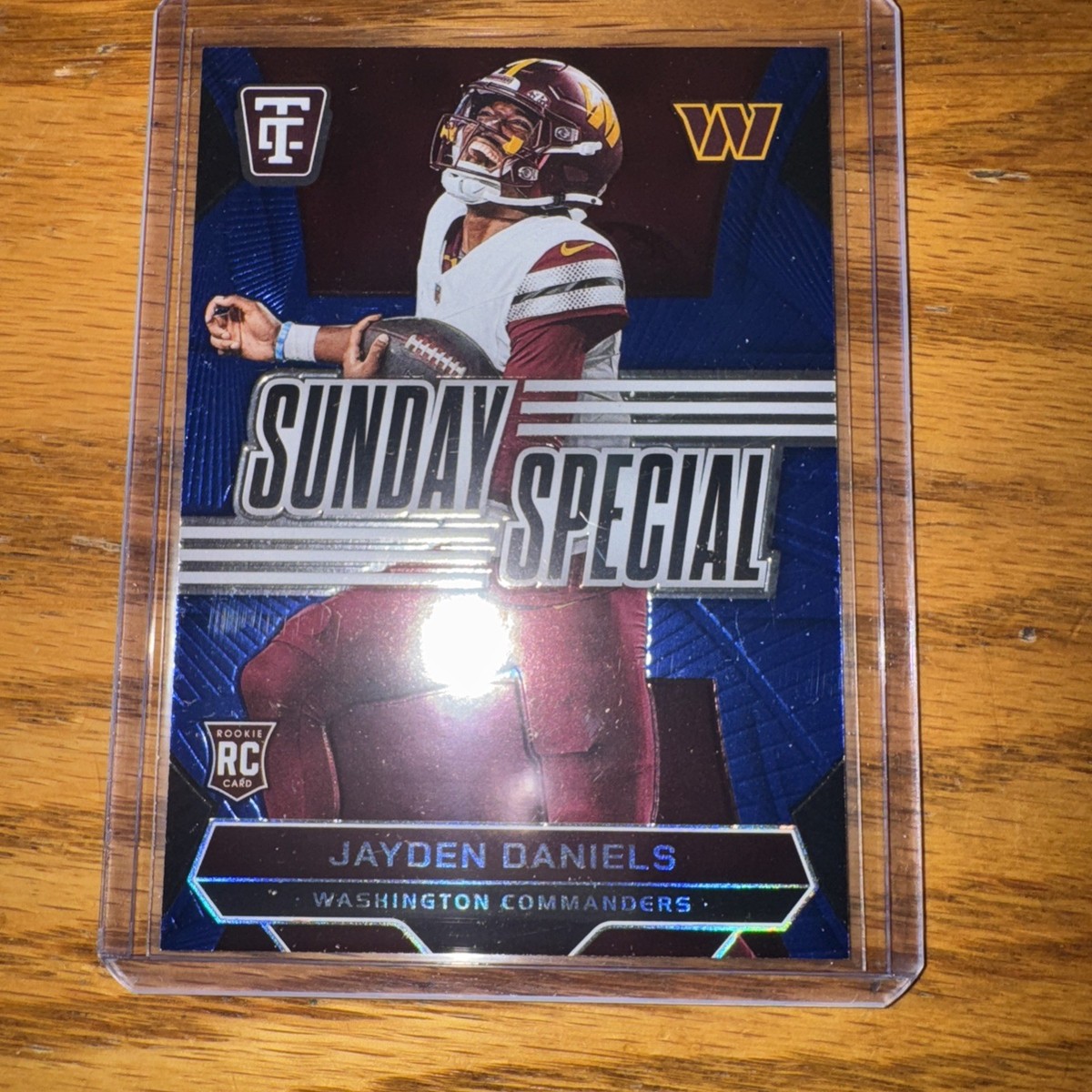 い*と様 デアリバイクとプワソン等レアカード JAYDEN DANIELS MIRROR BLUE /199 ROOKIE 2024 Totally Certified