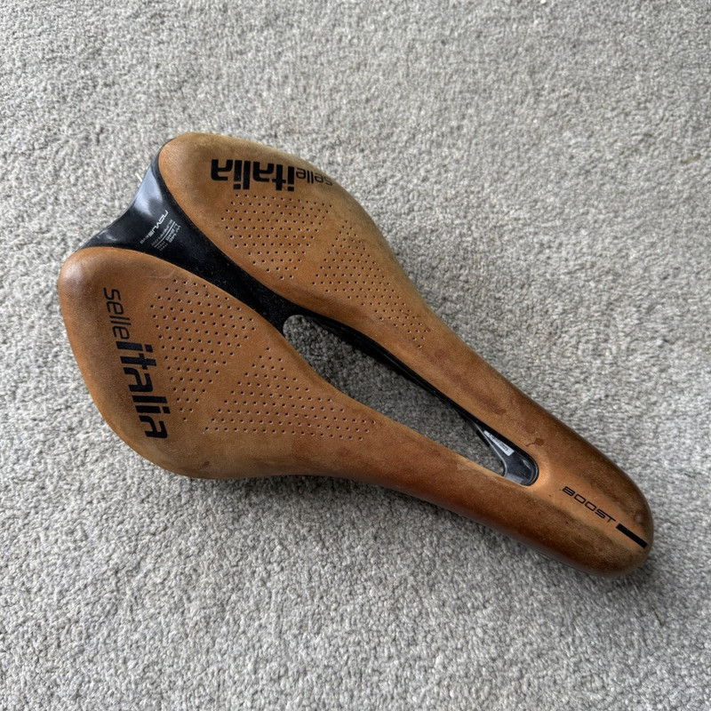 Selle Italia Novus Boost Evo Kit Carbonio Superflow Nubuck (L3)