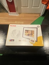 Kodak EasyShare P720 7  Digital Picture Frame w/ Quick Touch Border Slideshow