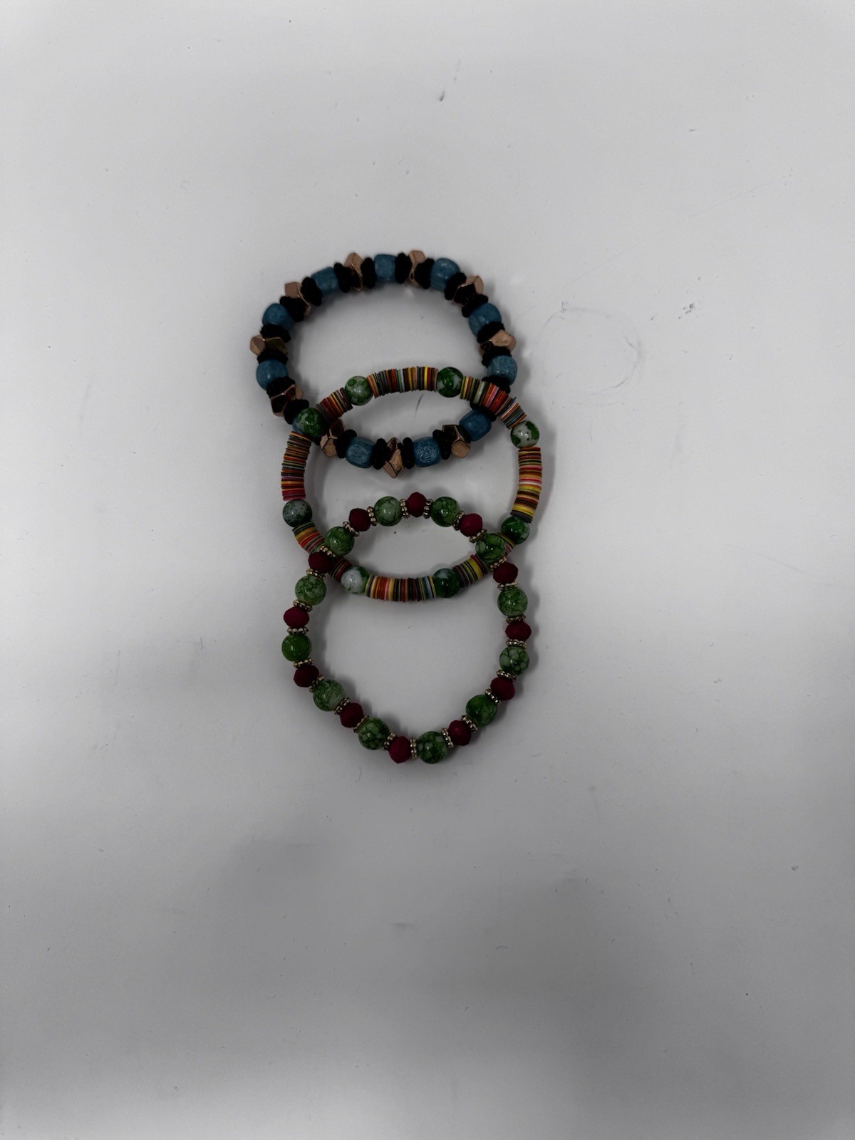 3 Multicolor beaded bracelets. - image 2