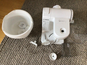 Bosch MUM 4 Küchenmaschine defekt als Ersatzteil