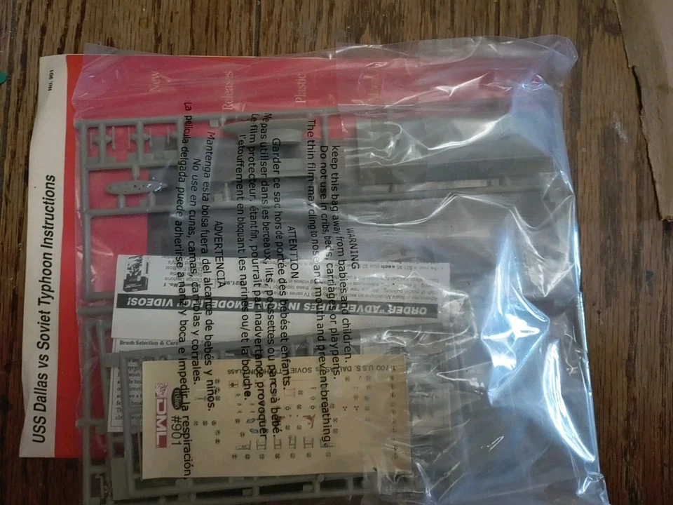 DML, 1:700, EE. UU. DALLAS, TIFÓN SOVIÉTICO, P-3C ORION, SH-60 SEAHAWK, ES-3A SHADOW... Foto 2 de 4