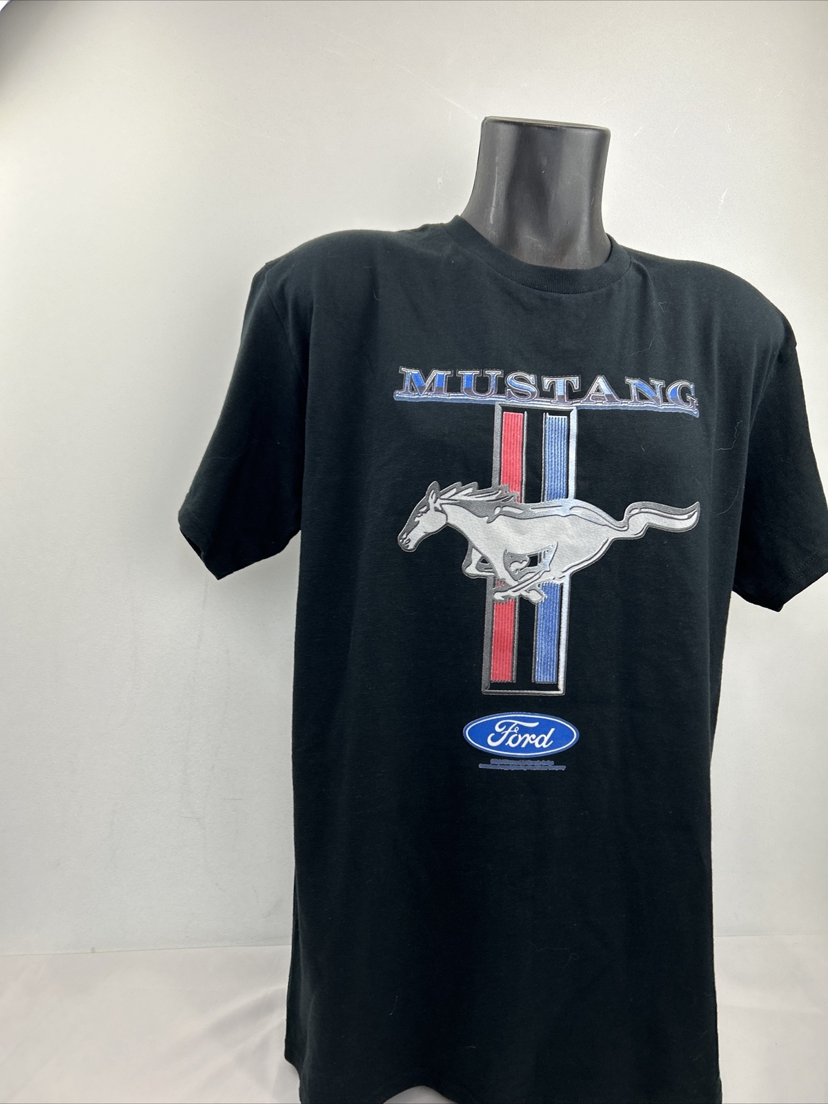 PONY T shirt vintage FORD MUSTANG con logo grafico a maniche corte nera taglia L