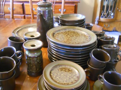 Franciscan Madeira Earthenware Dinnerware~ Dinner Plates/Bowls