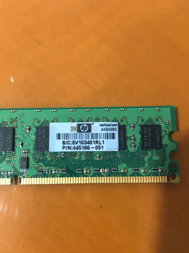 Samsung M391T2953GZ3-CF7 PC2-6400E-666-12-G3 P/N 445166-051 1GB Memory RAM - Image 2 of 4