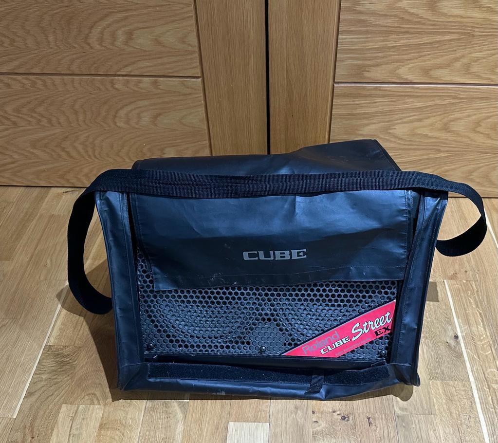 Roland Street Cube EX Amplifier & Case For Sale £340 Ovno eBay