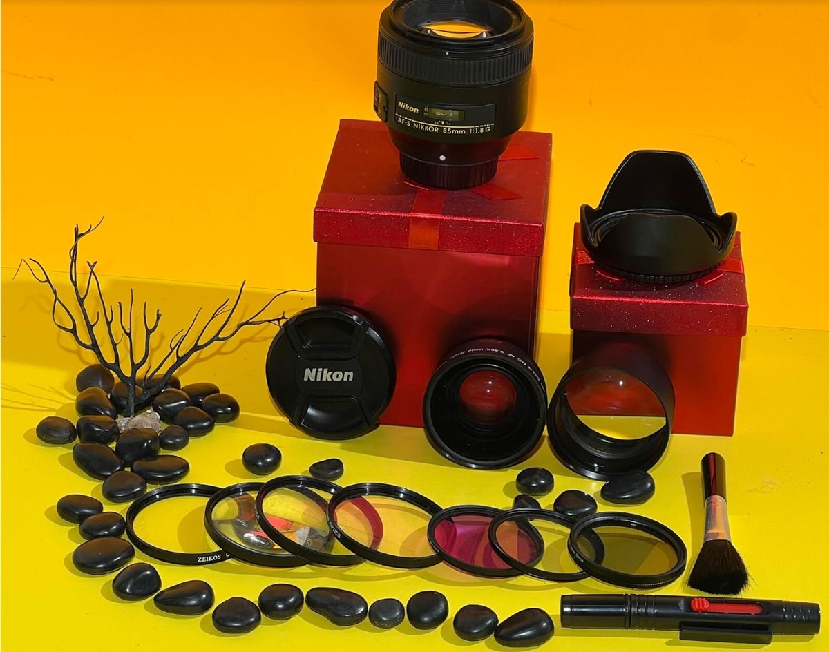 Nikon AF-S NIKKOR 85mm F 1.8 G Lens Pro Kit + Filter +Wide Nikon AF-S NIKKOR 85mm F 1.8 G Lens Pro Kit + Filter +Wide