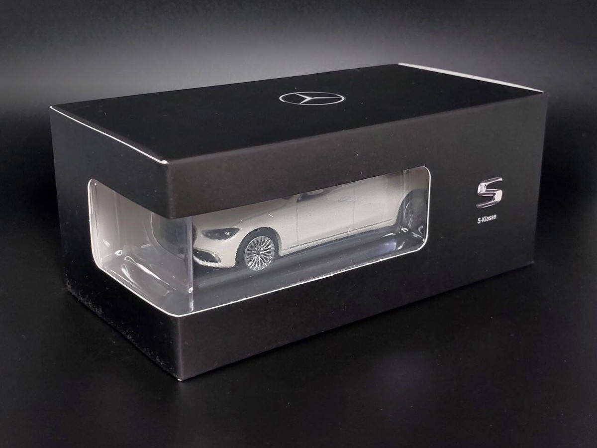 Dealer Edition 1/43 Mercedes S-class W223 Diamond White