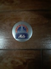 Vintage 1993 N.Y. METS/ SHEA STADIUM w/ Skyline Pinback Button-Souvenir Pin-NMT!
